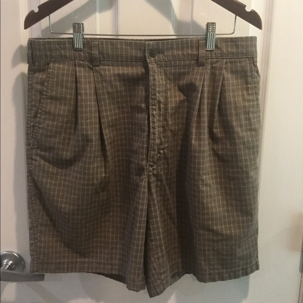 Men’s Savane Deep Dye no wrinkle shorts size 34